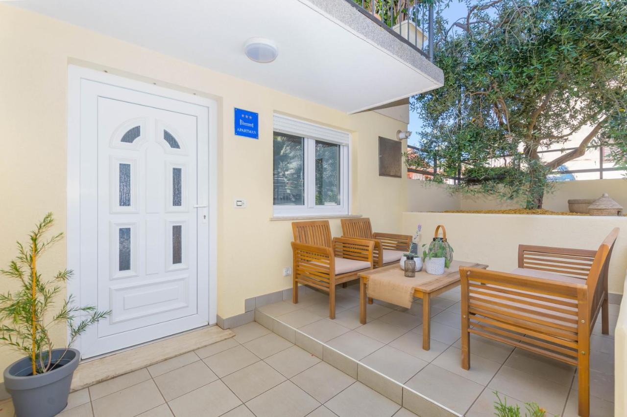 Apartment Dragonja Pula Exterior photo
